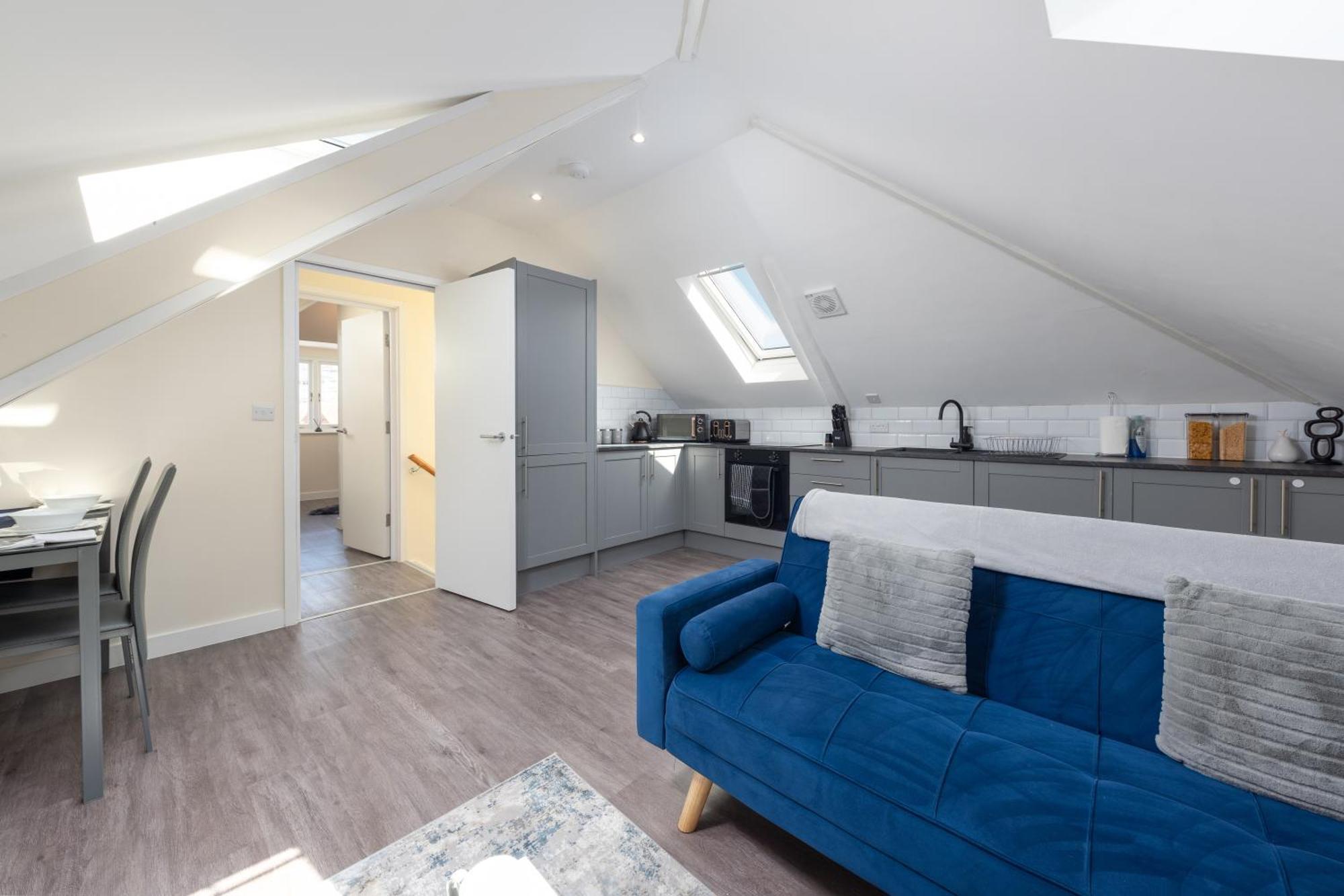 Apartment Spacious Centre Penthouse Gem - Cathedral Views! *